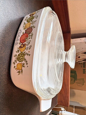 CorningWare ~ Spice of Life L'Échalote Casserole Dish